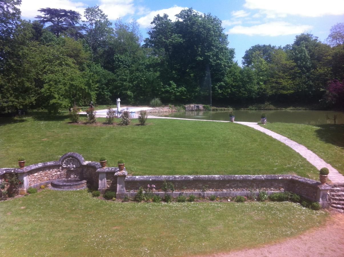 Chateau Marieville Bonneuil-Matours ภายนอก รูปภาพ