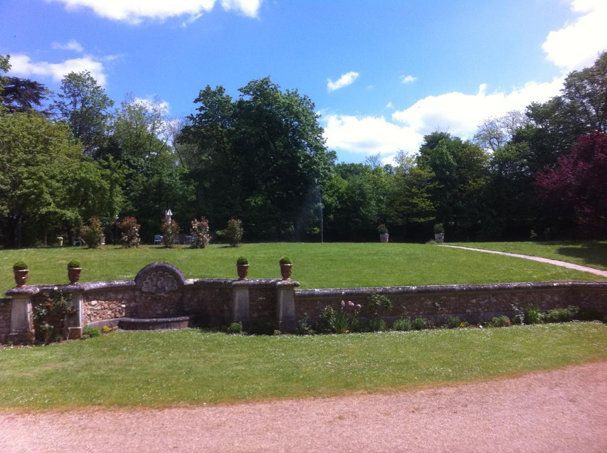 Chateau Marieville Bonneuil-Matours ภายนอก รูปภาพ